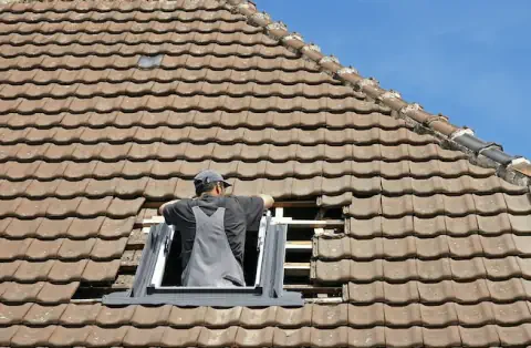 Pose de velux - Saint-Jean-de-Tholome